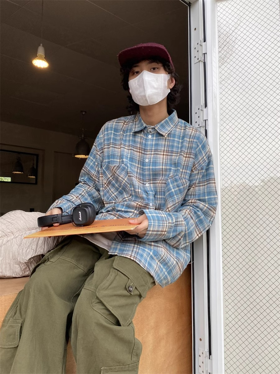 Vintage Corduroy Pocket Plaid Shirt for Men and Women - Long Sleeve Collar Jacket in Trendy Spring Autumn Style Vintage Corduroy Pocket Plaid Shirt for Men and Women - Long Sleeve Collar Jacket in Trendy Spring Autumn Style