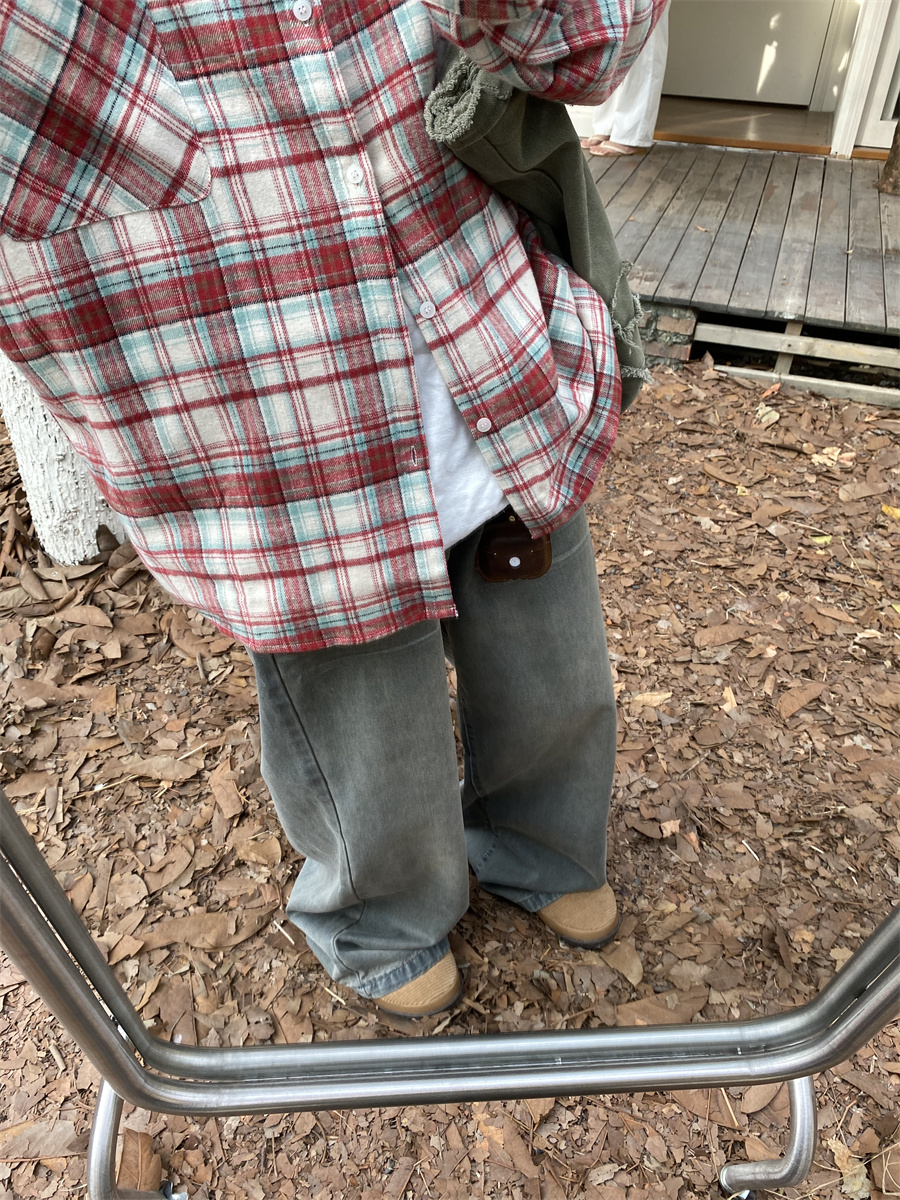 Vintage Corduroy Pocket Plaid Shirt for Men and Women - Long Sleeve Collar Jacket in Trendy Spring Autumn Style Vintage Corduroy Pocket Plaid Shirt for Men and Women - Long Sleeve Collar Jacket in Trendy Spring Autumn Style