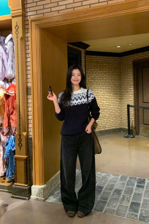 Vintage Distressed High-Waisted Wide-Leg Jeans for Women - Casual Loose Straight Pants for Autumn and Winter Style