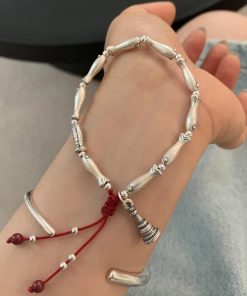 Vintage Distressed Koi Fish Chinese-Style Bracelet for Women - High-End Light Luxury Versatile Hand Accessory Trend 2025