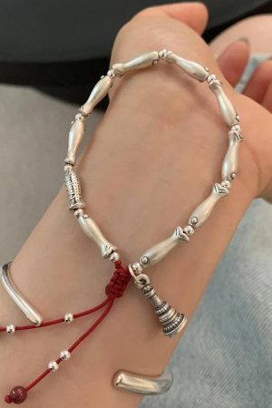 Vintage Distressed Koi Fish Chinese-Style Bracelet for Women - High-End Light Luxury Versatile Hand Accessory Trend 2025