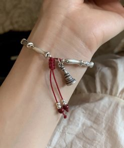 Vintage Distressed Koi Fish Chinese-Style Bracelet for Women - High-End Light Luxury Versatile Hand Accessory Trend 2025