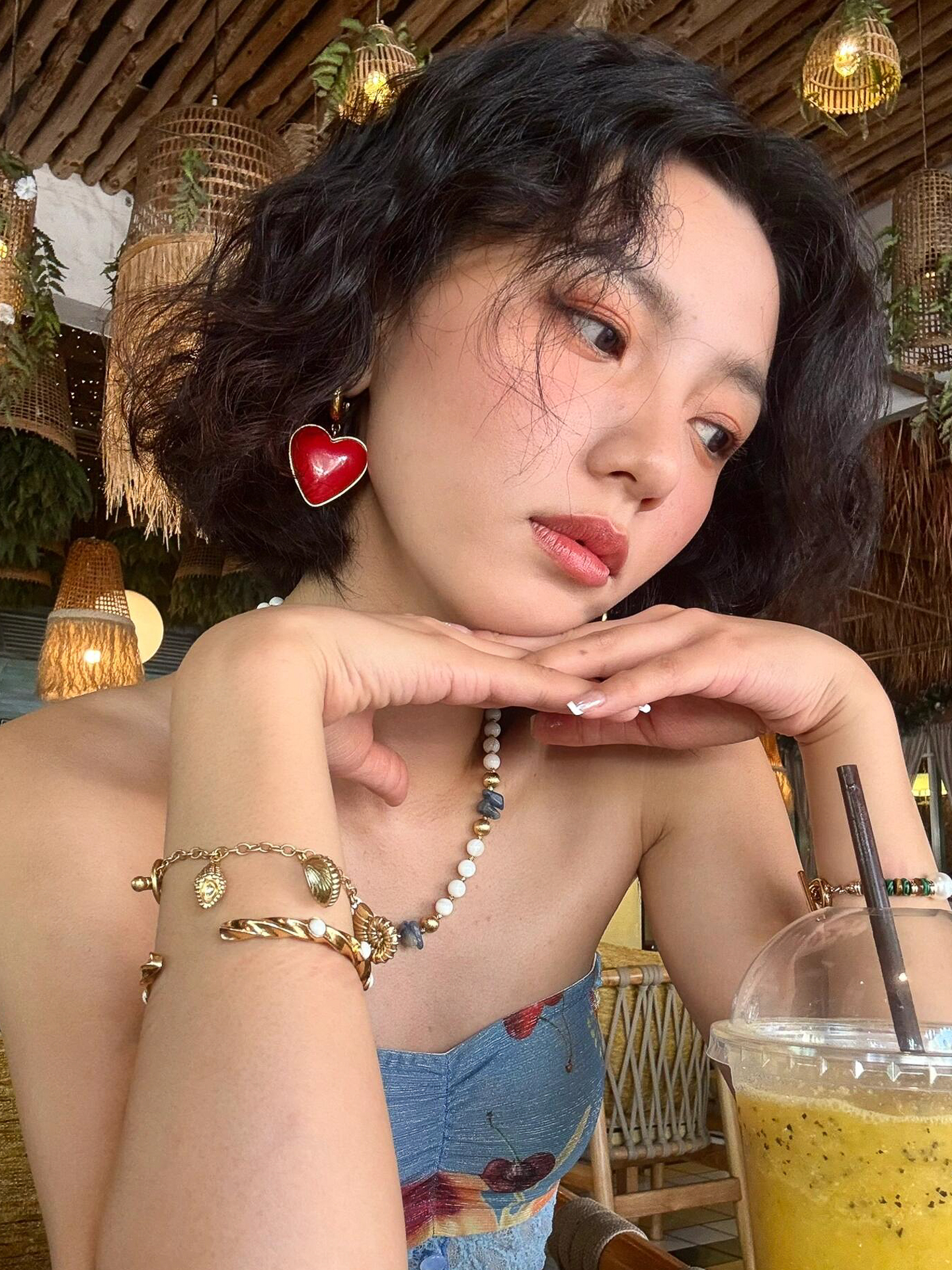 Vintage Distressed Red Heart Stud Earrings - Minimalist Light Luxury Accessories for Unique Personal Style Vintage Distressed Red Heart Stud Earrings - Minimalist Light Luxury Accessories for Unique Personal Style