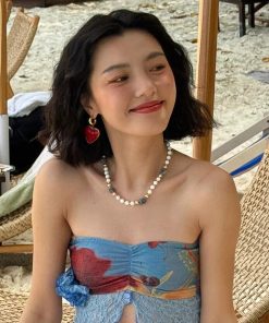 Vintage Distressed Red Heart Stud Earrings - Minimalist Light Luxury Accessories for Unique Personal Style