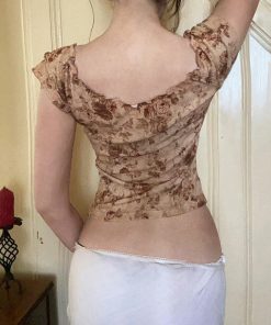 Vintage Distressed Square Neck T-Shirt with Dried Rose Print, Slim Fit Paris Love Letter Design, Y2K Floral Style Top