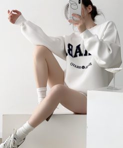 Vintage Drop Shoulder Casual Sweatshirt for Women with Patch Embroidery, Round Neck Pullover - Perfect for Spring and Autumn Fashion