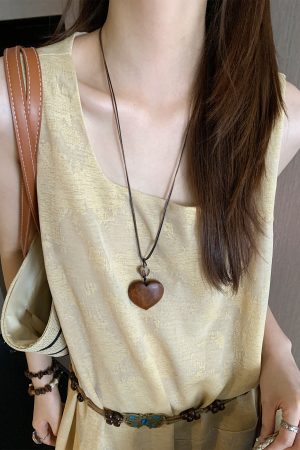 Vintage Ethnic Long Heart Pendant Necklace for Women, Layered Chain Accessory, Unique Sweater Jewelry