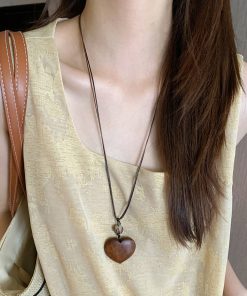 Vintage Ethnic Long Heart Pendant Necklace for Women, Layered Chain Accessory, Unique Sweater Jewelry