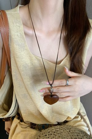 Vintage Ethnic Long Heart Pendant Necklace for Women, Layered Chain Accessory, Unique Sweater Jewelry