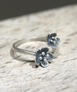 Vintage Ethnic Style Silver Flower Ring - Adjustable Artistic Fashion Jewelry for Women
