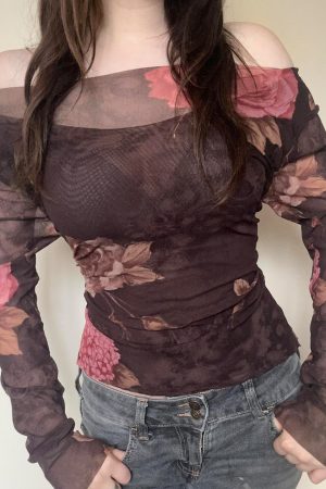 Vintage Floral Print One-Shoulder Mesh T-Shirt with Dried Rose Design - 90s Inspired Short Top for a Romantic Look