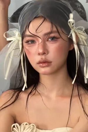 Vintage French Bow Pearl Hairpin Veil - Luxurious High-End Bride Hair Accessory for Proposal and Wedding