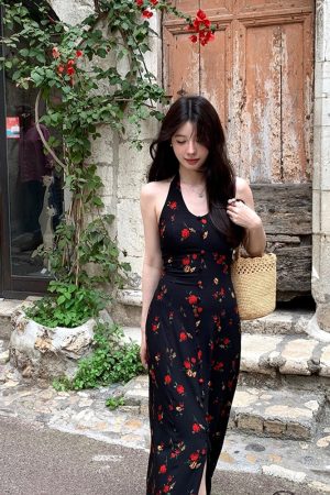 Vintage French Halter Rose Print Dress for Women, Elegant Waist-Cinching Summer Dress, High-Quality Vacation Style, Floral Design