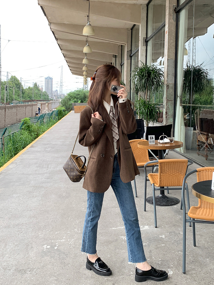 Vintage French High-End Corduroy Blazer for Women - Loose-Fitting Autumn Winter Suit Jacket, Chic 90s Style Outerwear