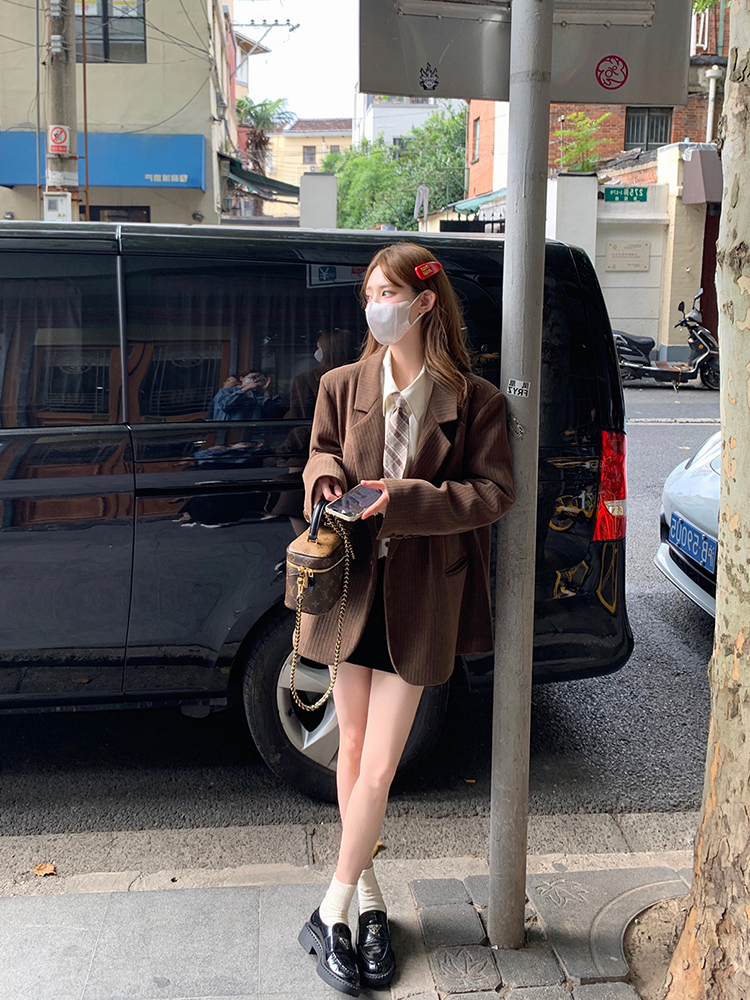 Vintage French High-End Corduroy Blazer for Women - Loose-Fitting Autumn Winter Suit Jacket, Chic 90s Style Outerwear