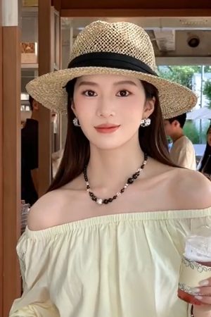 Vintage French Hollowed-Out Flat-Brimmed Straw Jazz Hat for Women - Ideal for Beach Vacations, Sun Protection, and Photo Shoots