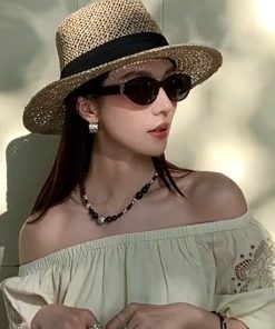 Vintage French Hollowed-Out Flat-Brimmed Straw Jazz Hat for Women - Ideal for Beach Vacations, Sun Protection, and Photo Shoots