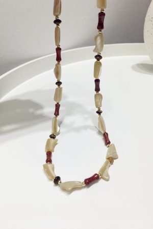 Vintage French Irregular Geometric Shell Bead Necklace - High-End Temperament Clavicle Chain Accessory