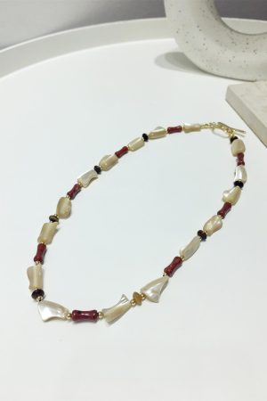 Vintage French Irregular Geometric Shell Bead Necklace - High-End Temperament Clavicle Chain Accessory