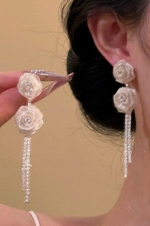 Vintage French Lace Rose Tassel Earrings - Elegant Studs with Light Luxury and Sweet Charm for Fashion Lovers
