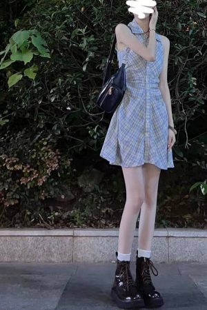 Vintage French Sleeveless Plaid Shirt Dress for Women, Waist-Cinching Trendy Polo Style Short Summer Dress