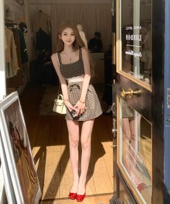 Vintage French-Style Checkered Dress for Women with Square Collar, Spliced Lace, Bow, and Short Skirt - Perfect for Summer