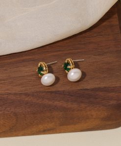 Vintage French Style Freshwater Pearl Earrings for Women - High-End Zircon Emerald Studs & Clip-On Design