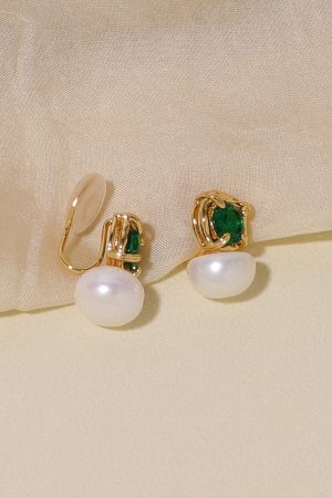 Vintage French Style Freshwater Pearl Earrings for Women - High-End Zircon Emerald Studs & Clip-On Design
