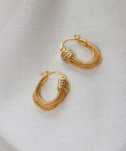 Vintage French-Style Multi-Layer Twisted Oval Ear Clips with Micro-Inlaid Diamonds - High-End Niche Design Earrings