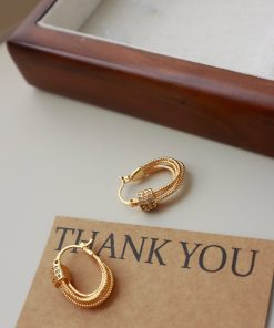 Vintage French-Style Multi-Layer Twisted Oval Ear Clips with Micro-Inlaid Diamonds - High-End Niche Design Earrings