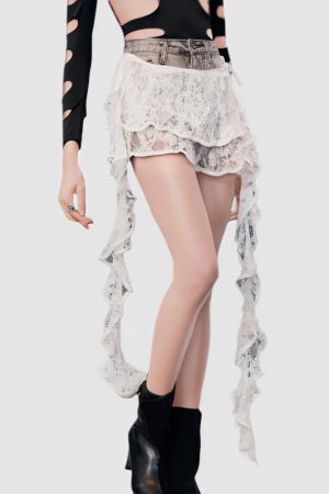 Vintage French White Lace Spliced Layered Ribbon Cake Skirt - Lace-Up Low-Waist Short Skirt for Summer Y2K Style