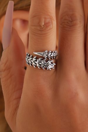 Vintage Geometric Skull Ring - Adjustable Open Spine Bone Design, High-End Light Luxury for European and American Styles