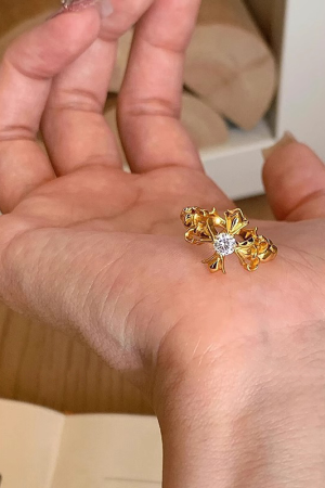 Vintage Gold Cross Iris Flower Ring for Women - High-End Versatile Finger Ring, 2025 Luxury Fashion Accessory