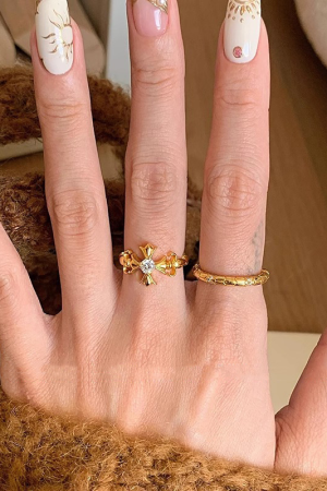 Vintage Gold Cross Iris Flower Ring for Women - High-End Versatile Finger Ring, 2025 Luxury Fashion Accessory