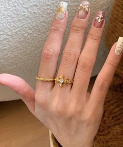 Vintage Gold Cross Iris Flower Ring for Women - High-End Versatile Finger Ring, 2025 Luxury Fashion Accessory