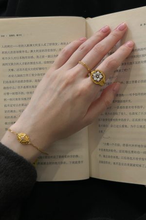Vintage Gold Square Flower Ring with Fine Chain and Steel Beads - Oversized Stacking Ring for Women, Boho Chic Style