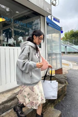 Vintage Gray Hooded Sweatshirt for Women with Fleece, Polka Dot Dog Print, High Street Style, Casual Fall Fashion Hoodie