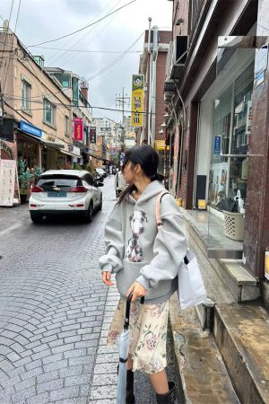 Vintage Gray Hooded Sweatshirt for Women with Fleece, Polka Dot Dog Print, High Street Style, Casual Fall Fashion Hoodie