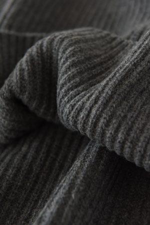 Vintage Gray Wool Shawl Scarf - Versatile Fashionable Warm Neck Accessory for Stylish Outfits - Perfect for 90s and Y2K Looks