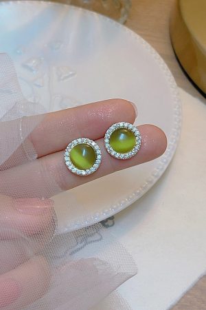 Vintage Green Cat's Eye Stone Earrings for Women - High-End Light Luxury Round Design, Fresh Niche Style Gift
