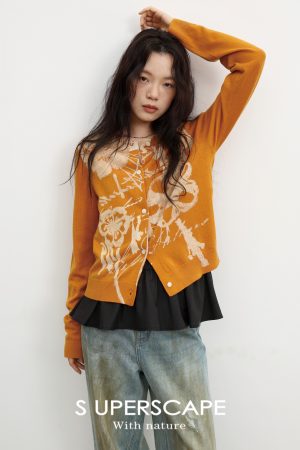 Vintage Hand-Painted Flower Color-Block Round Neck Fine Wool Knitted Cardigan - 90s Inspired Fashion Statement Piece