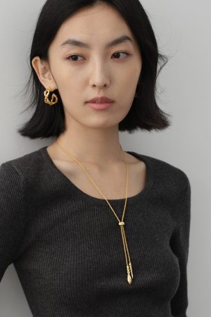 Vintage High-End Adjustable Twisted Long Pull Sweater Chain for Women - Classicism Designer Style