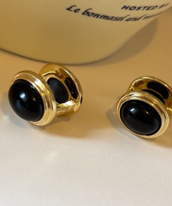 Vintage High-End Black Agate Earrings - Niche Design Versatile Ear Clips for Timeless Elegance