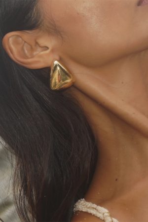 Vintage High-End Women's Triangle Wide Large Square Earrings - Unique Light Luxury Fashion Jewelry