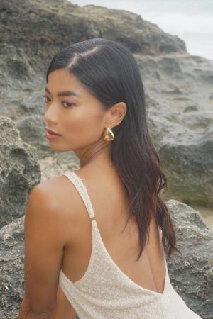 Vintage High-End Women's Triangle Wide Large Square Earrings - Unique Light Luxury Fashion Jewelry