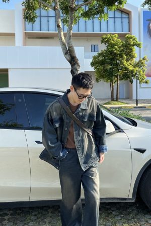 Vintage High Street Blue Washed Denim Jacket for Men - Loose Fit Versatile Autumn Outerwear