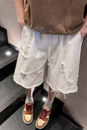 Vintage High Street Frayed Washed Denim Shorts for Men and Women, Trendy Summer Loose Straight Casual Five-Point Shorts