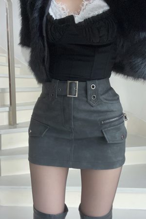 Vintage High-Waisted A-Line Leather Skirt, Bodycon Workwear Midi Skirt, Chic 90s Style, Perfect for Office and Casual Wear