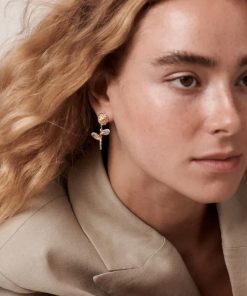 Vintage Hydrangea Flower Earrings for Women | Simple Romantic Rose Design | Long Slimming Style | Ideal for 90s and Y2K Fashion