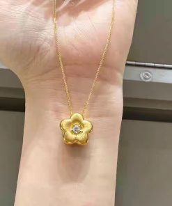 Vintage-Inspired Gold Plum Blossom Necklace with Snake Bone Chain - Elegant Minimalist Floral Clavicle Jewelry for Women